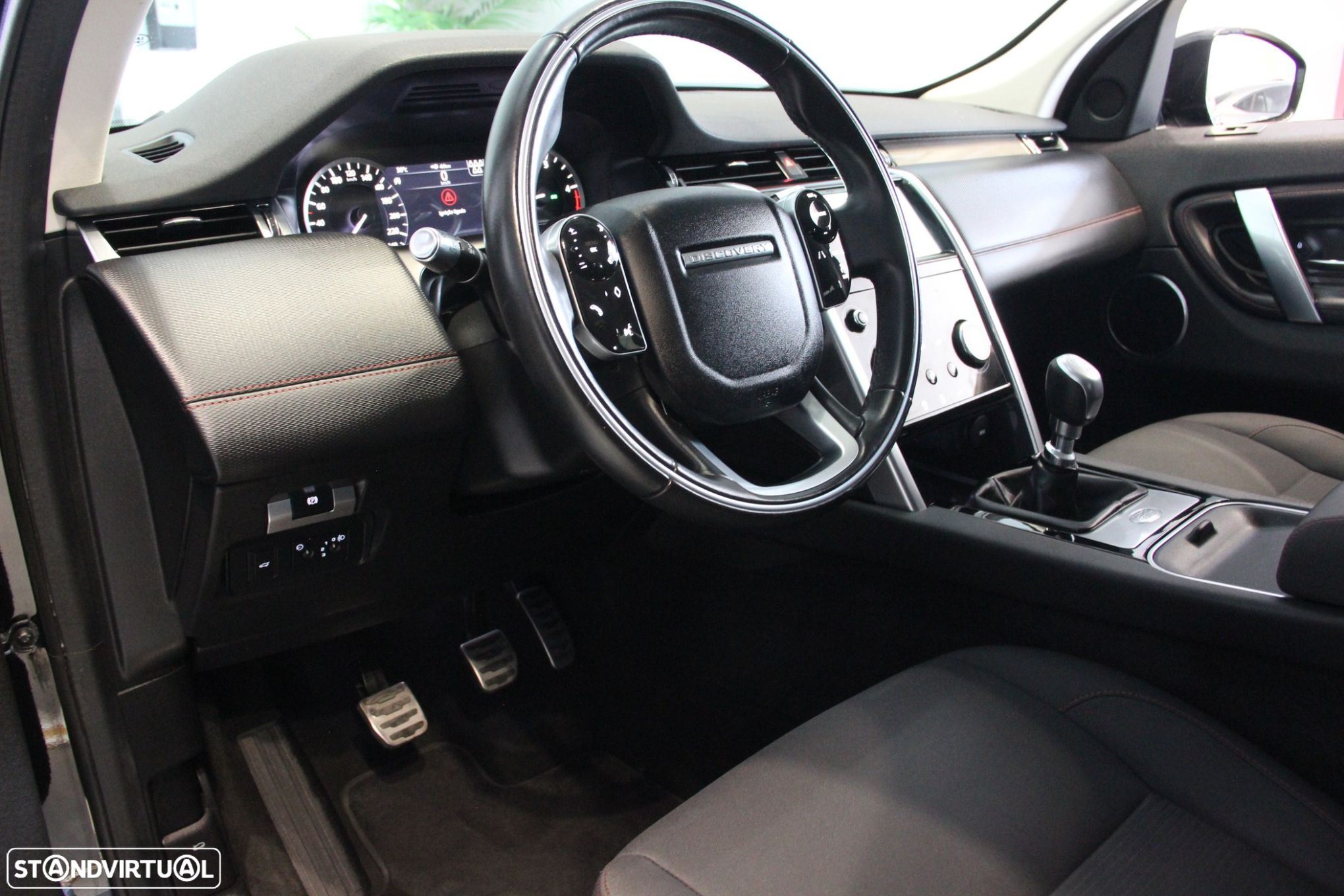 Land Rover Discovery Sport 2.0 eD4 R-Dynamic 7L - 7