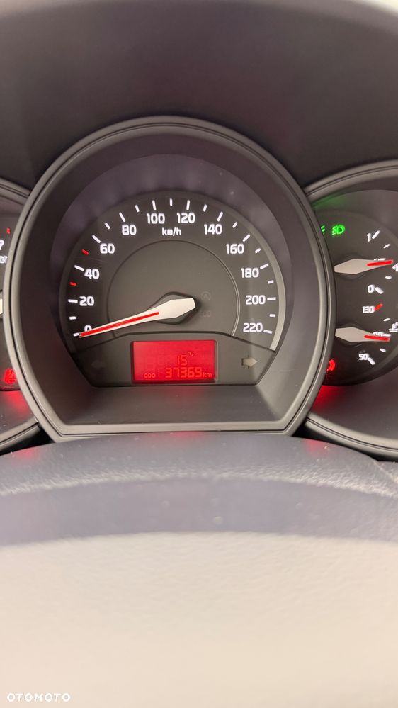 Kia Rio 1.2 L - 7