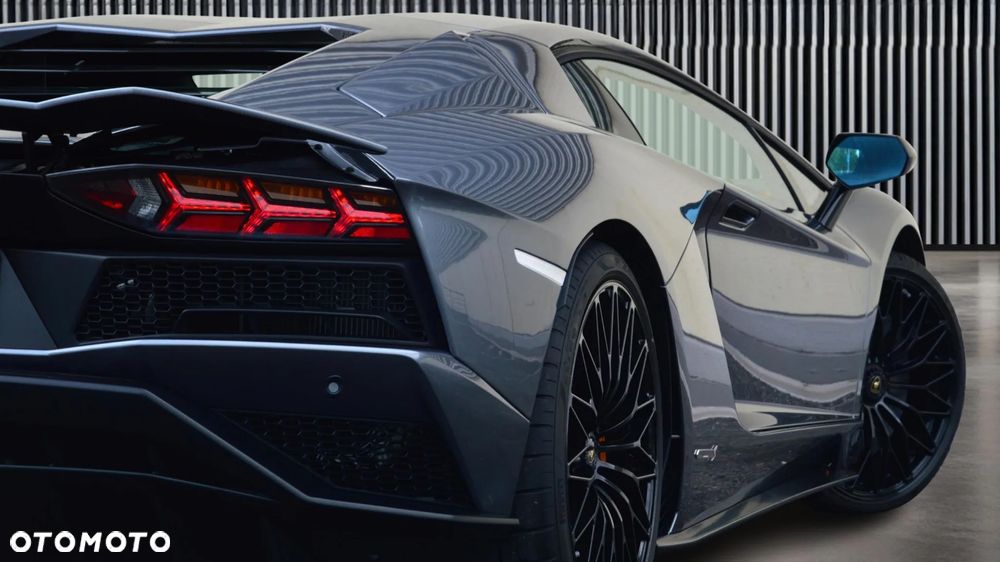 Lamborghini Aventador S - 9