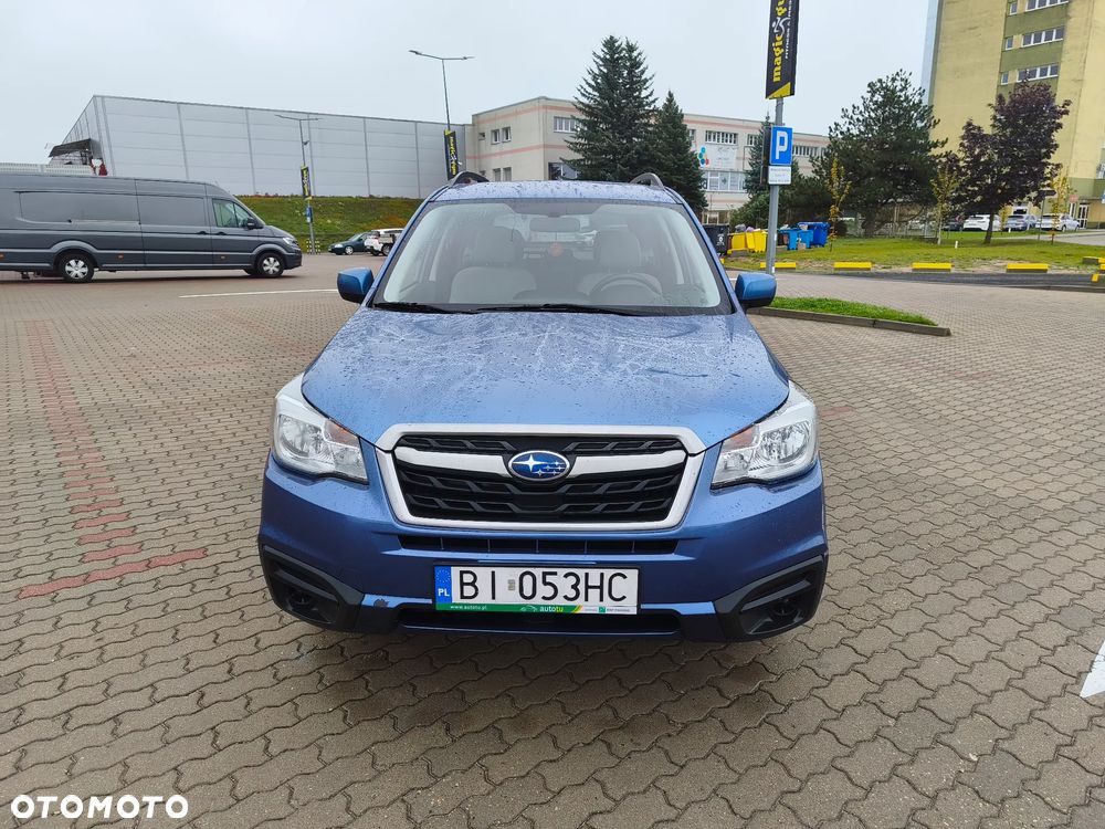 Subaru Forester 2018 photo 2