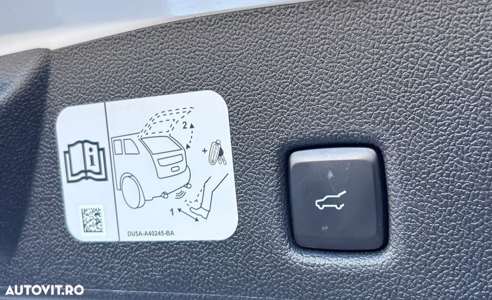 Ford Kuga ver-2-5-duratec-phev-st-line-x - 26