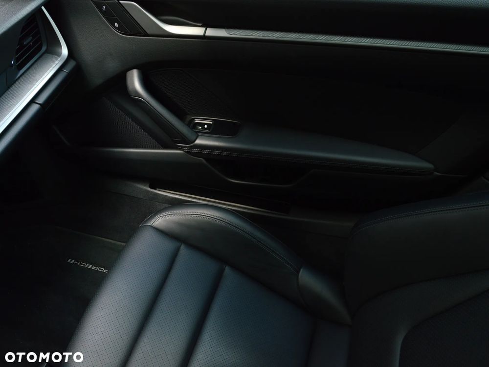 Porsche 911 Carrera S - 32