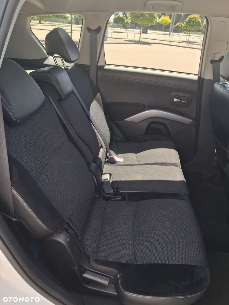 Mitsubishi Outlander 2.0 2WD - 4