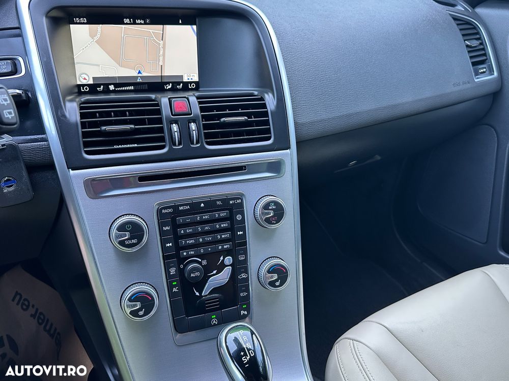 Volvo XC 60 D4 Geartronic Momentum - 20