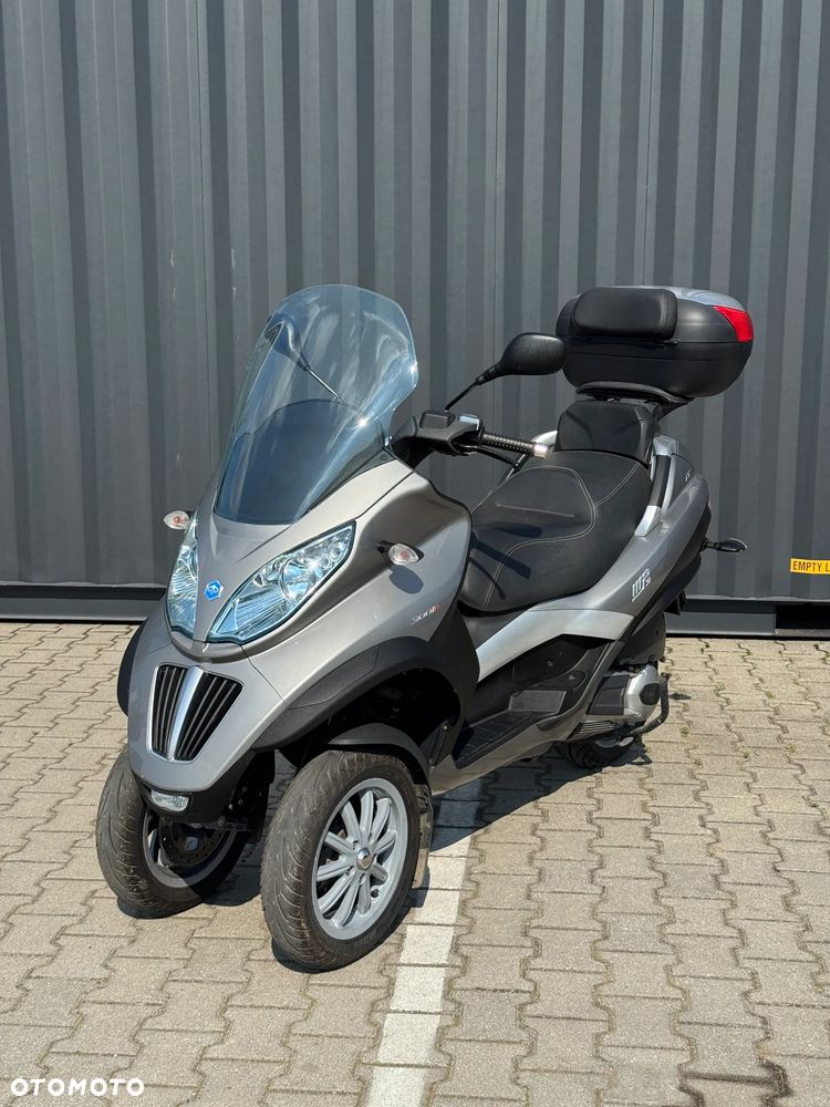 Piaggio MP-3 - 1
