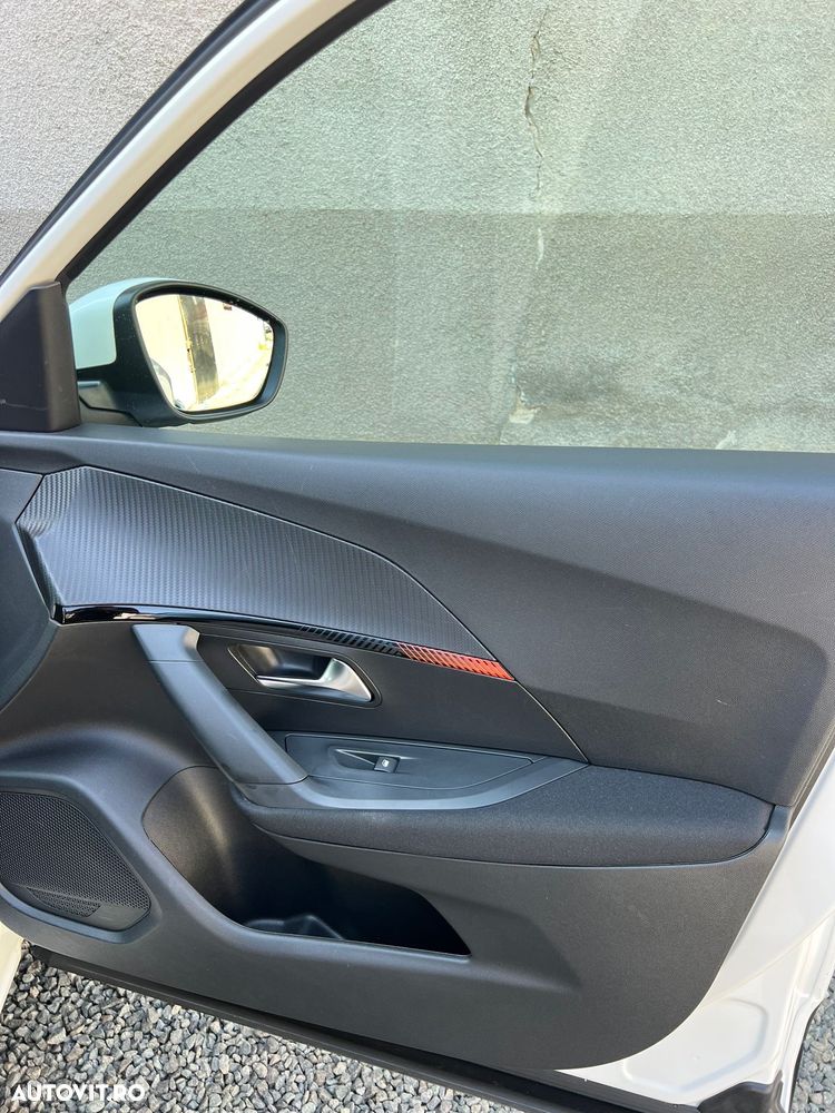 Peugeot 2008 - 7