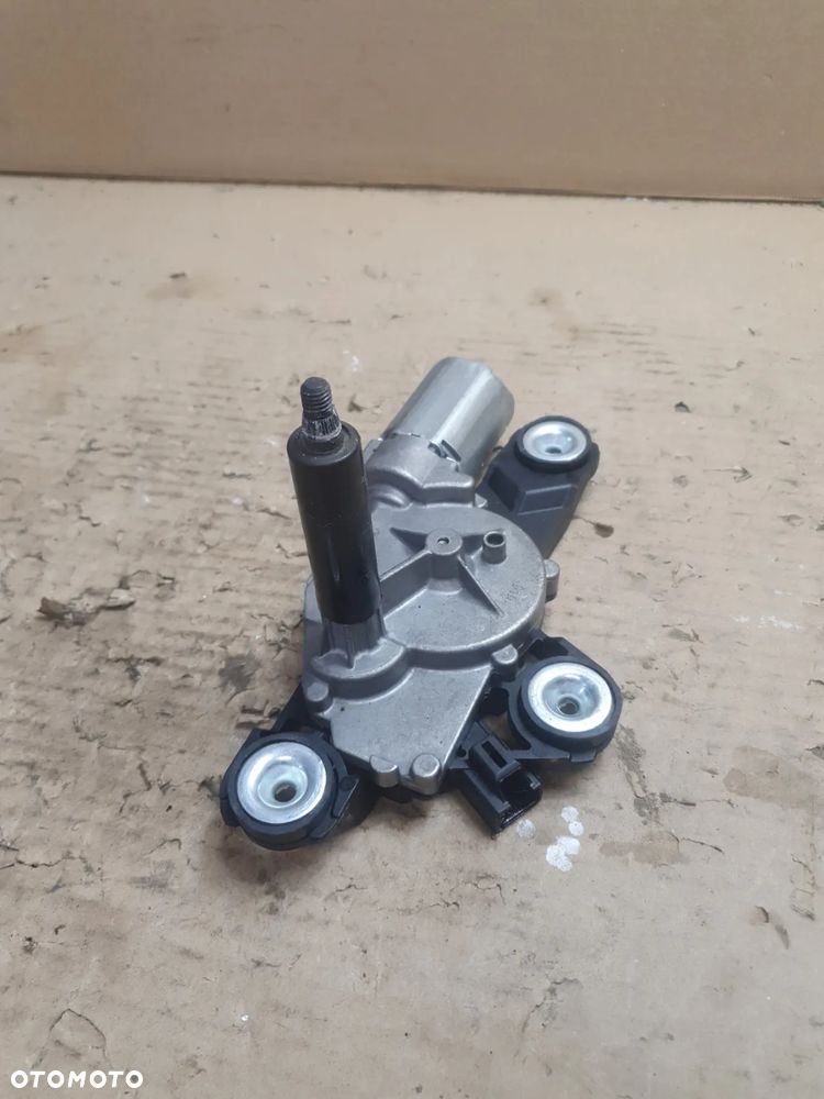 VOLVO V50 SILNICZEK WYCIERACZKI 0390201823 - 6