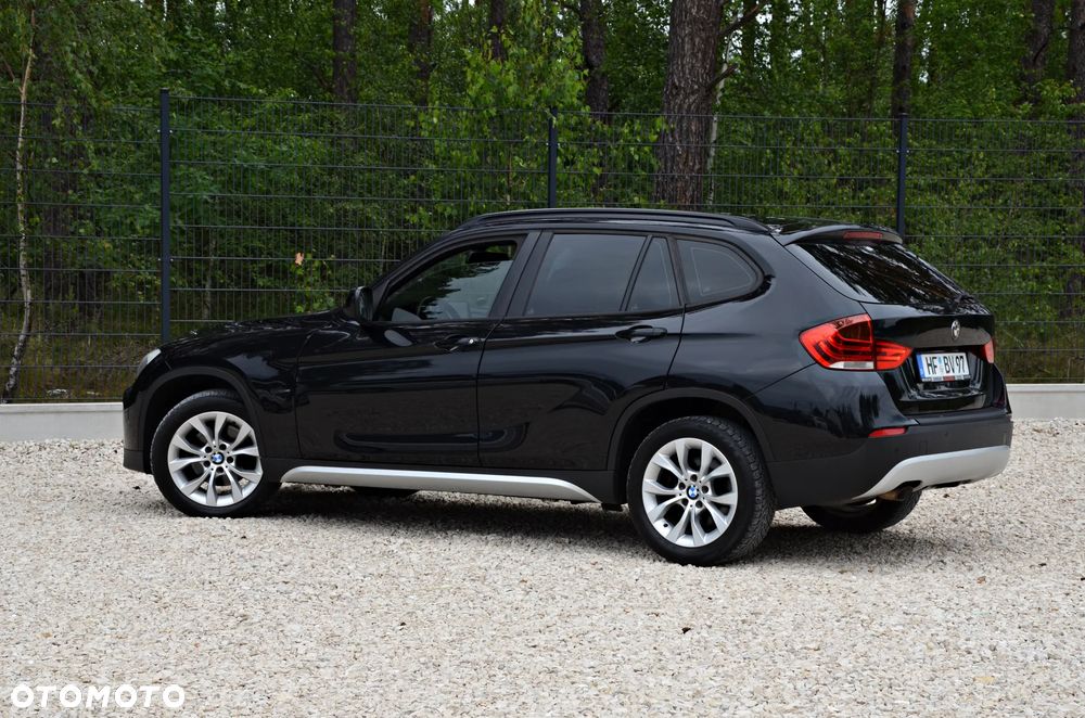 BMW X1 sDrive18d Sport Line - 19