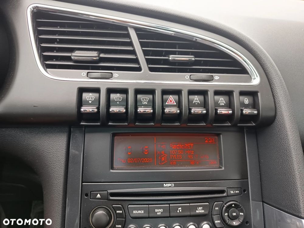 Peugeot 3008 HDi FAP 150 Allure - 21