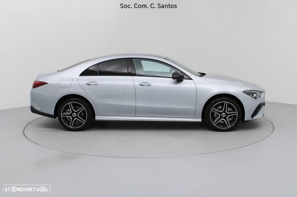 Mercedes-Benz CLA 250 e AMG Line - 4