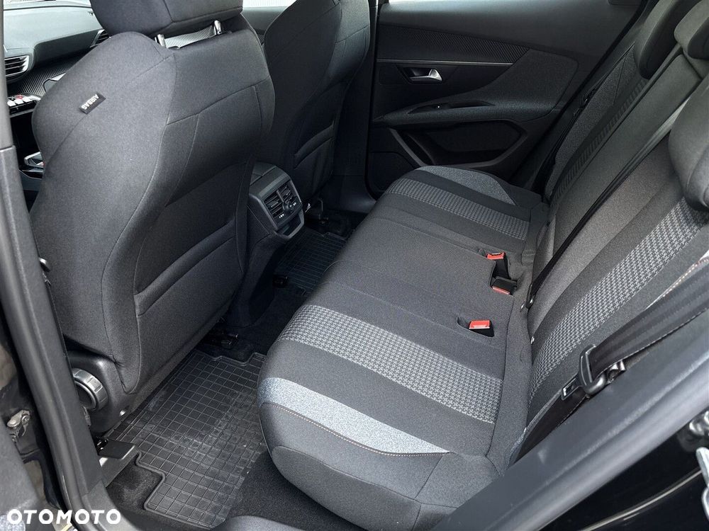 Peugeot 3008 1.5 BlueHDi Active S&S - 12