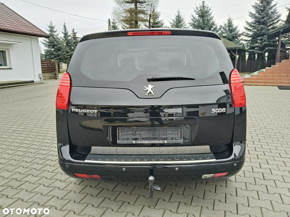 Peugeot 5008 - 12