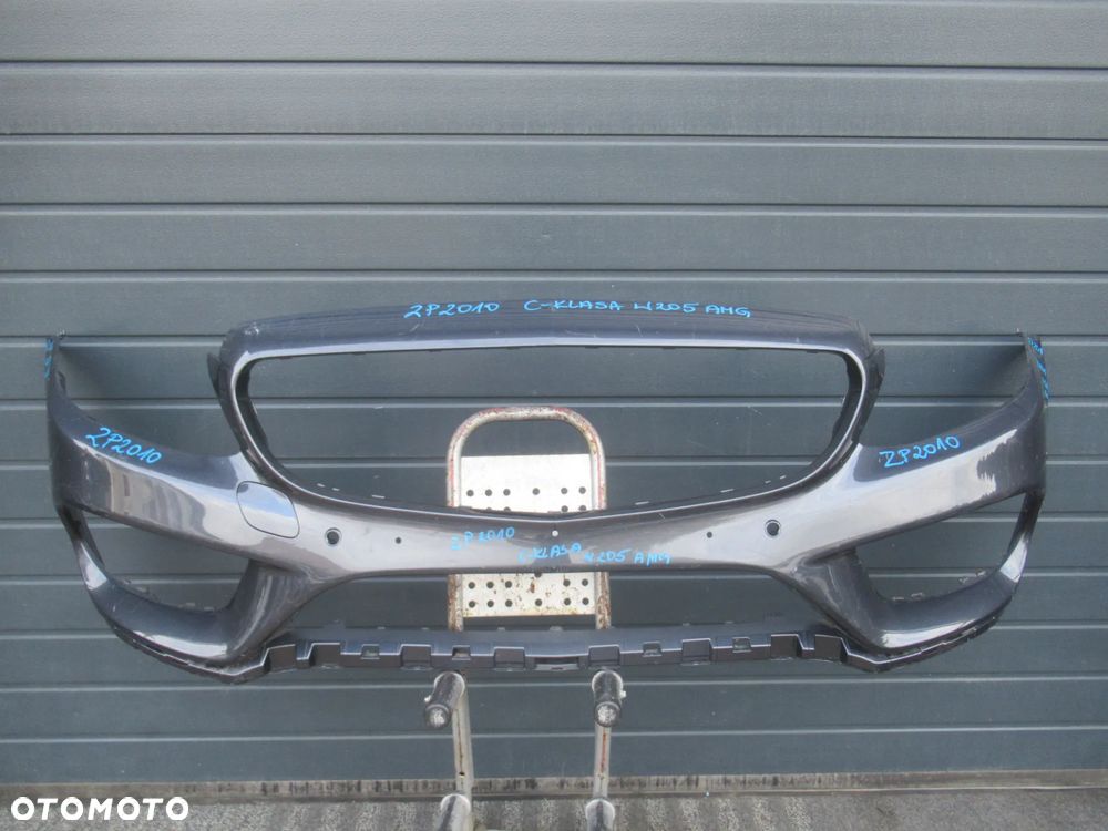 ZDERZAK PRZEDNI PRZÓD MERCEDES C-KLASA W205 AMG A2058850925 2014-2018