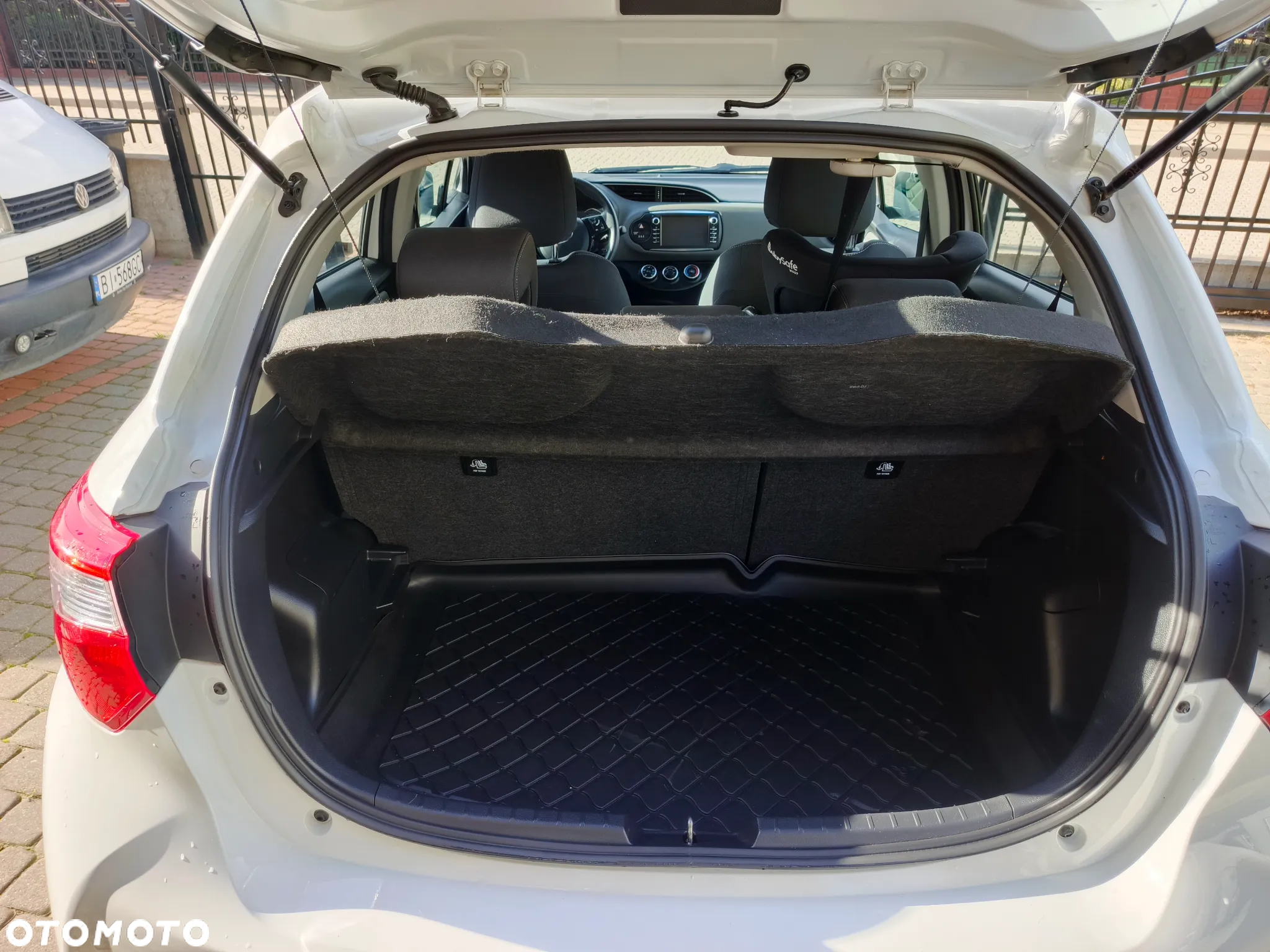 Toyota Yaris 1.5 Premium - 5