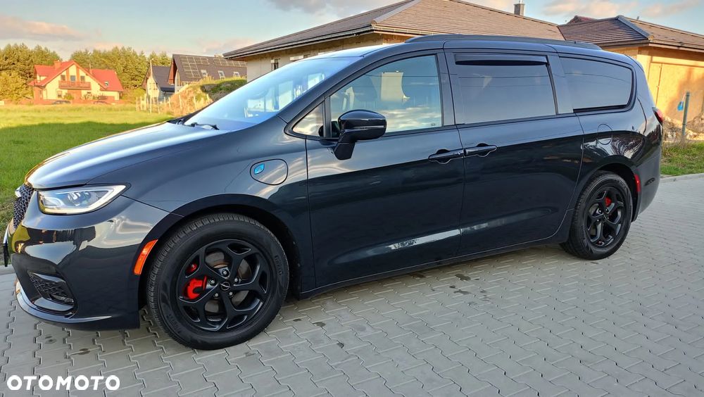Chrysler Pacifica - 19