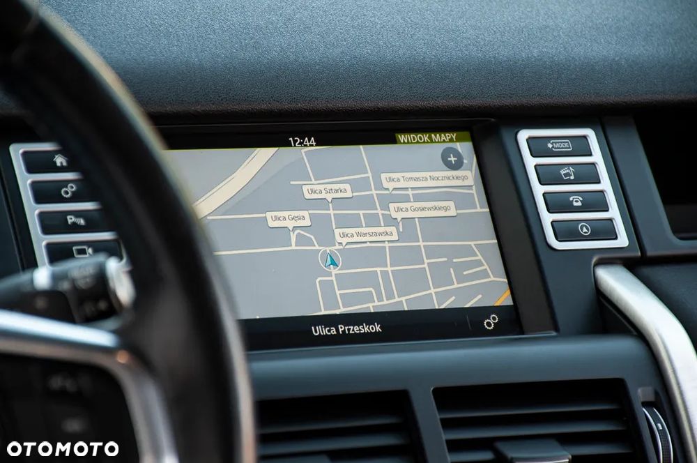 Land Rover Discovery Sport - 16