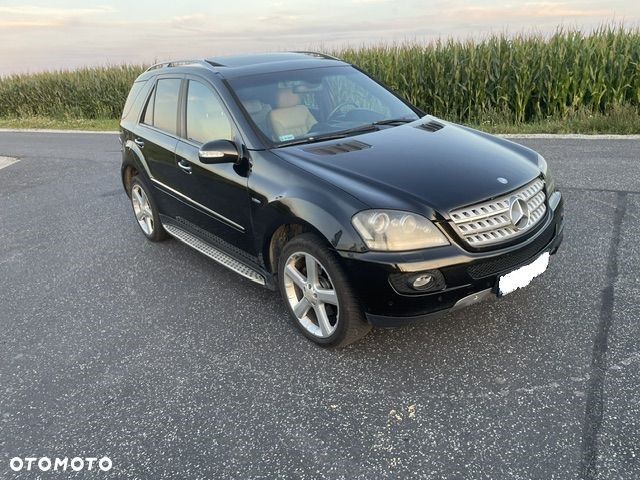 Mercedes-Benz ML 320 CDI 4Matic 7G-TRONIC Edition 10 - 21