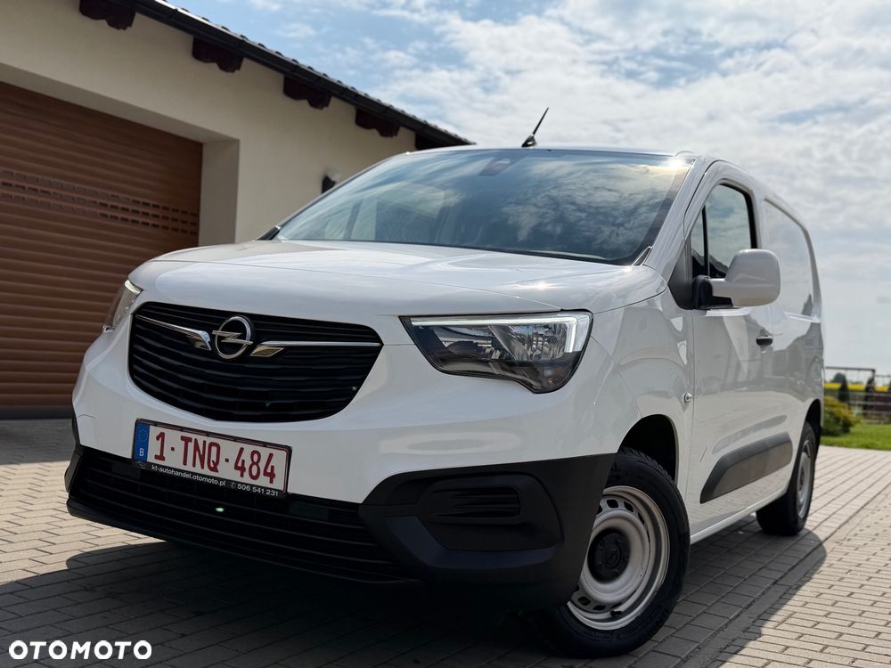 Opel COMBO - 19