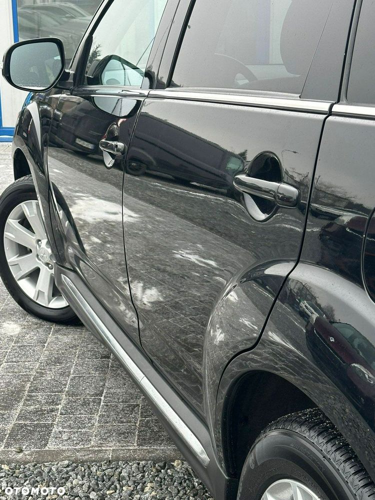 Mitsubishi Outlander - 28