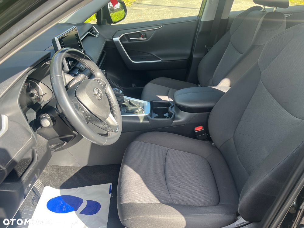 Toyota RAV4 - 11