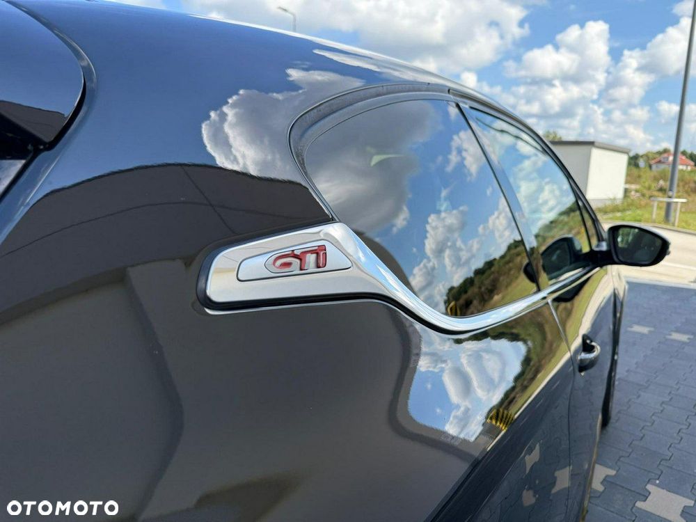 Peugeot 208 - 9