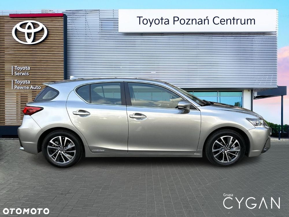 Lexus CT - 6