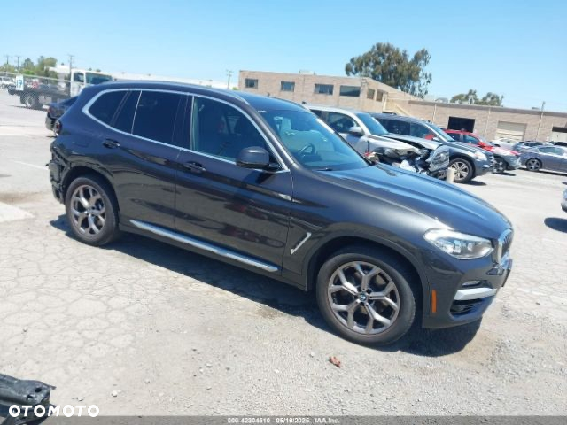 BMW X3 xDrive30i Luxury Line - 2