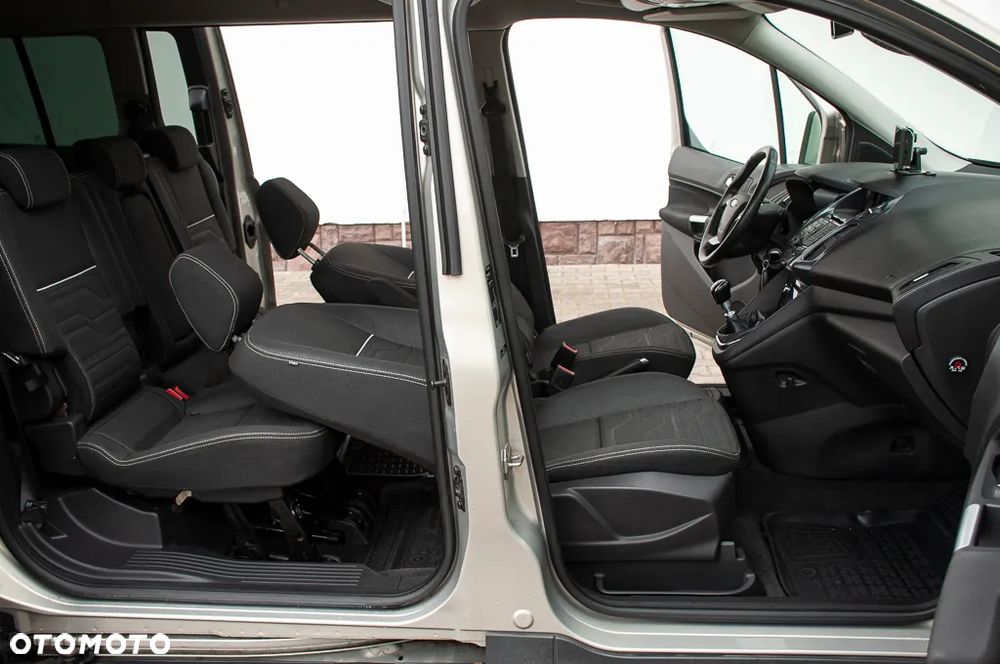 Ford Tourneo Connect Grand 1.6 TDCi Titanium - 38