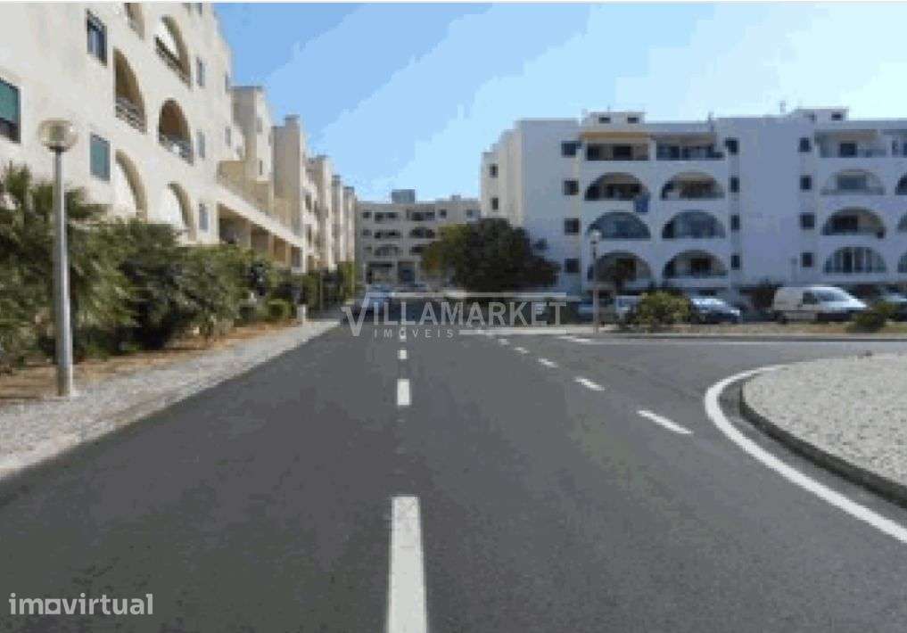 1/2 Apartamento T0 + 1 da banca, parte indivisa correspondente a 50 % - Grande imagem: 2/3