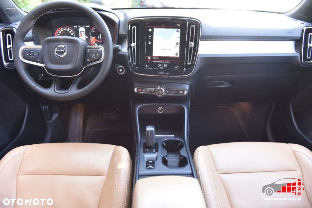 Volvo XC 40 - 23