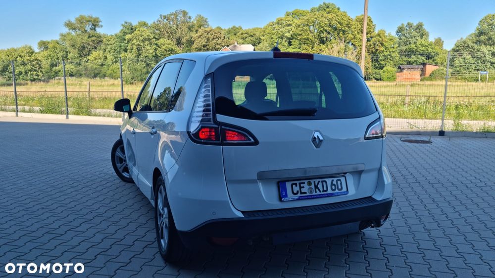 Renault Scenic dCi 160 Bose Edition - 9