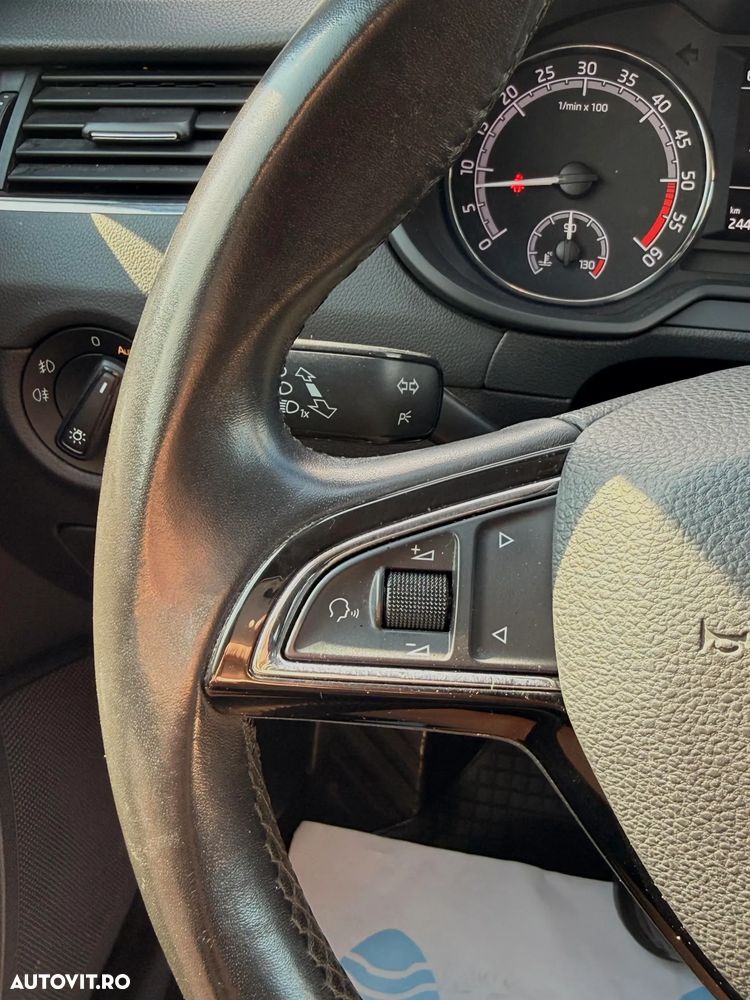 Skoda Octavia 1.6 TDI DSG Ambition - 26