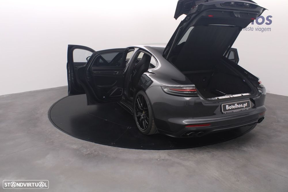 Porsche Panamera - 13