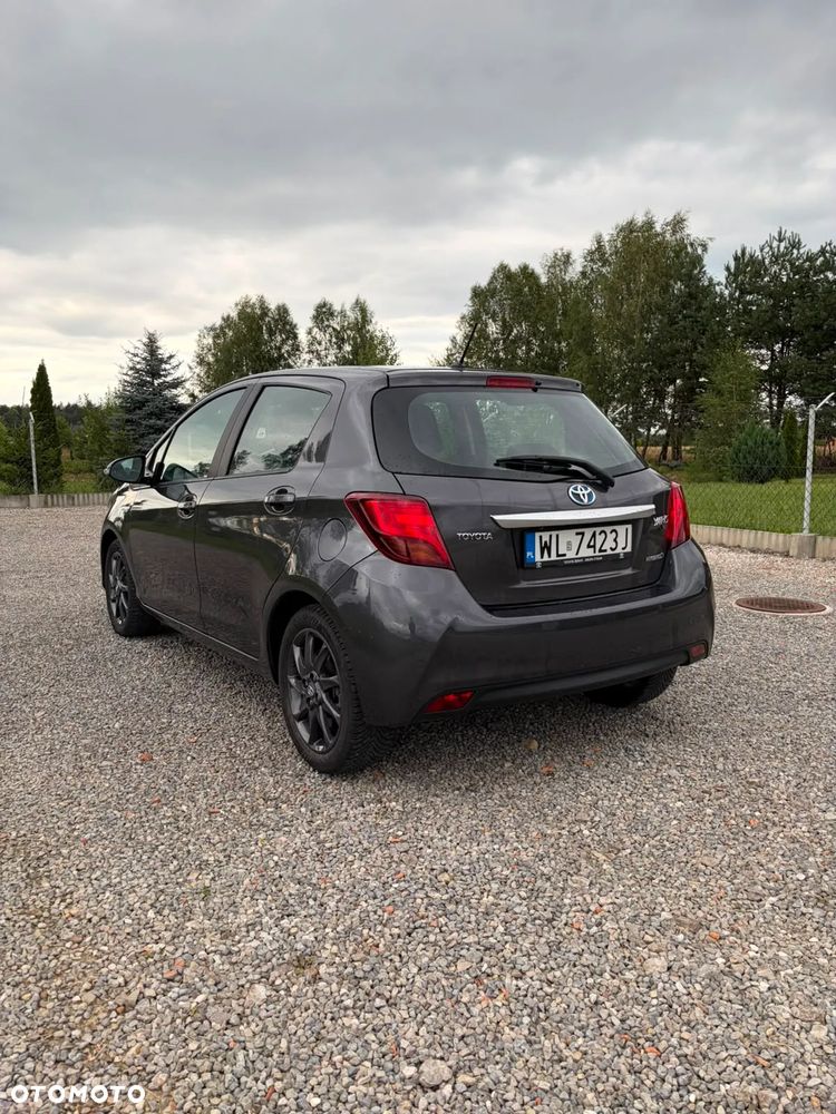 Toyota Yaris - 7