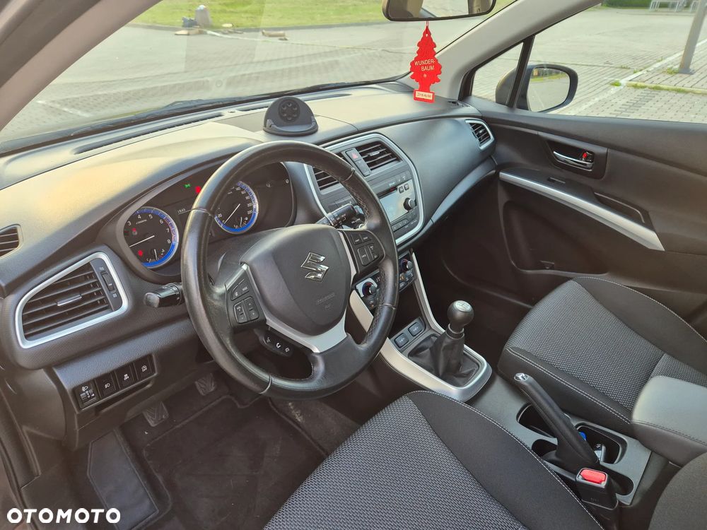 Suzuki SX4 S-Cross 1.6 Comfort - 14