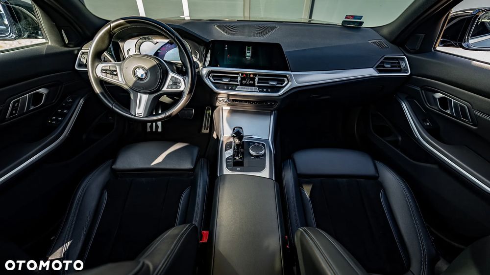 BMW Seria 3 318d M Sport - 10