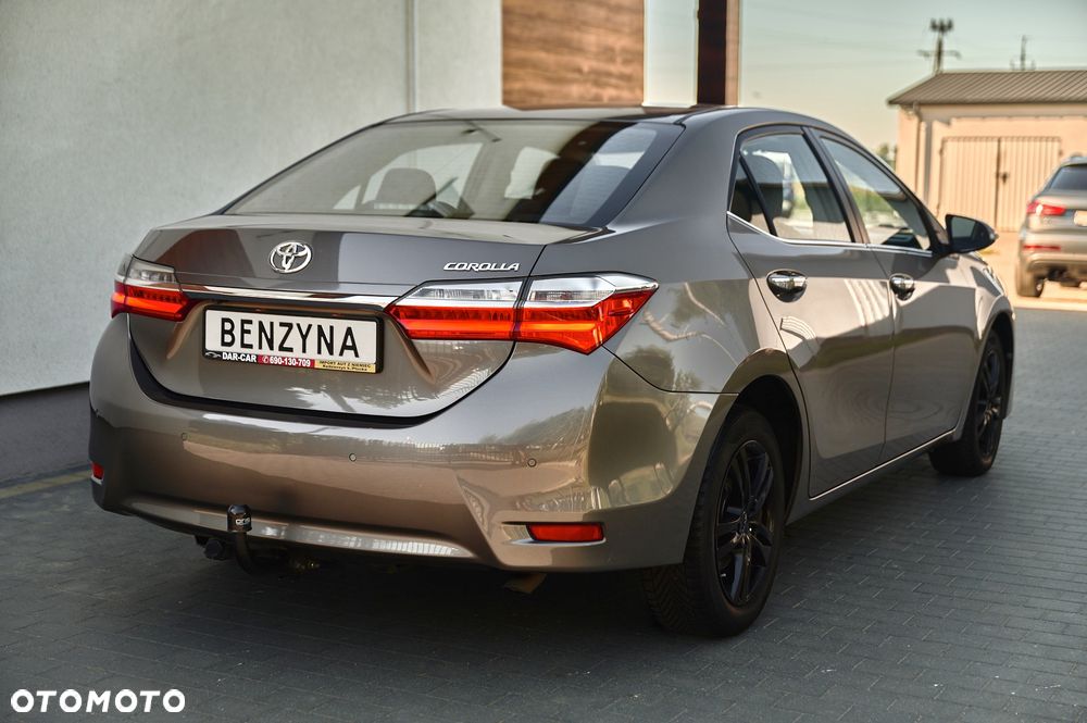 Toyota Corolla 1.6 Premium + - 11