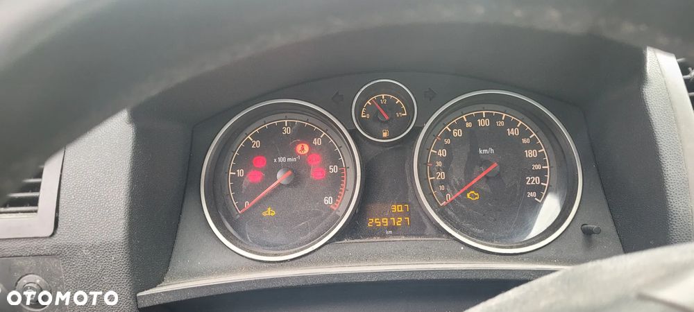 OPEL ZAFIRA-B Z19DT 2006 na części - 15