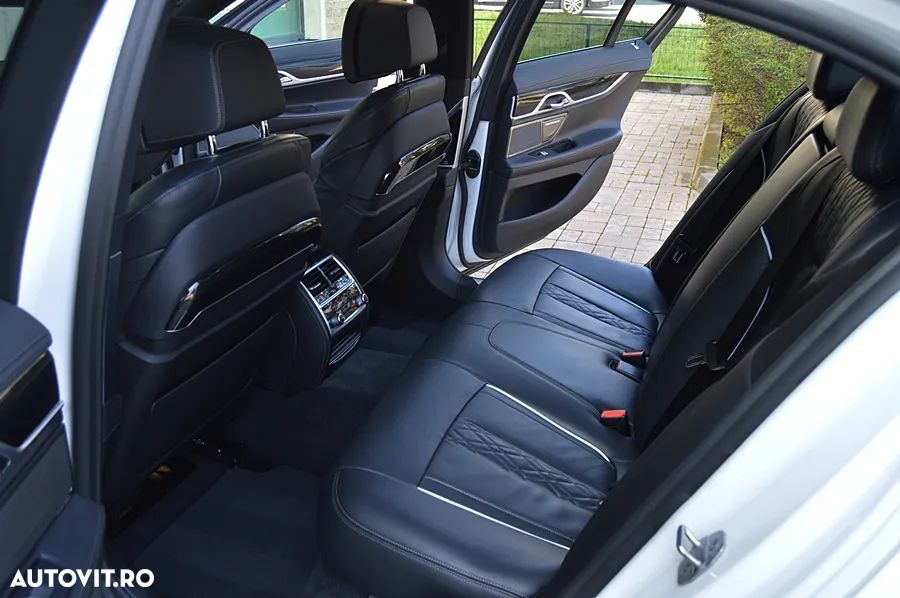BMW Seria 7 730d xDrive - 31