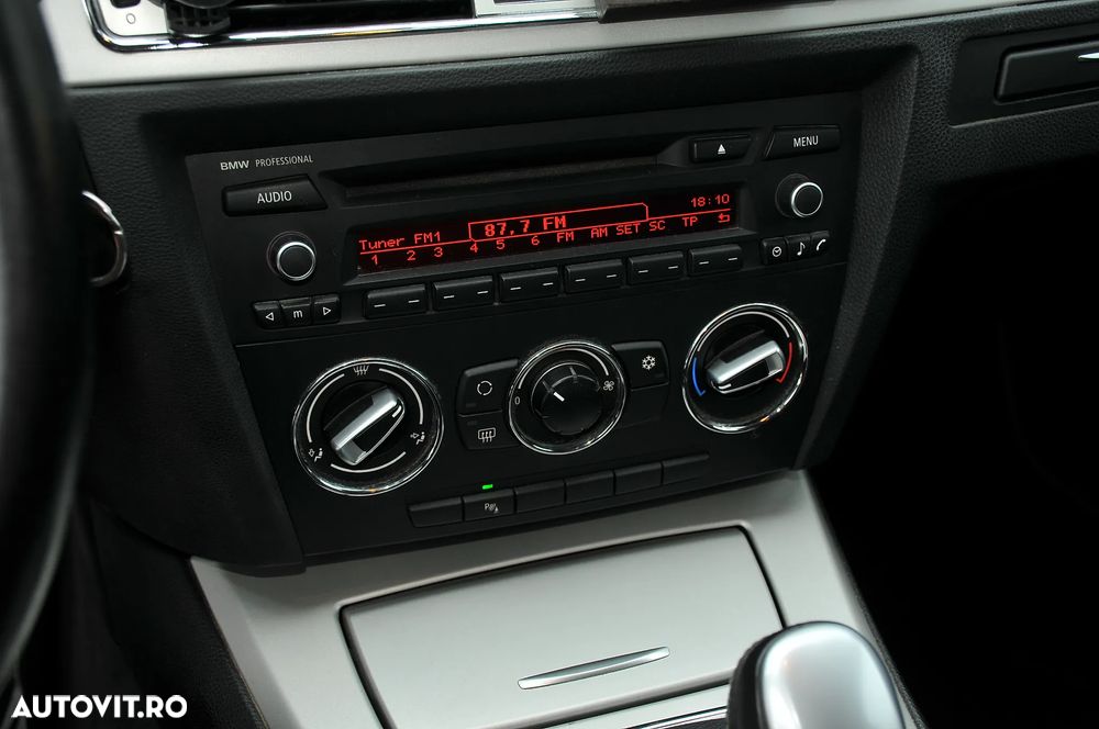 BMW Seria 3 320d DPF Aut. Edition Fleet - 17