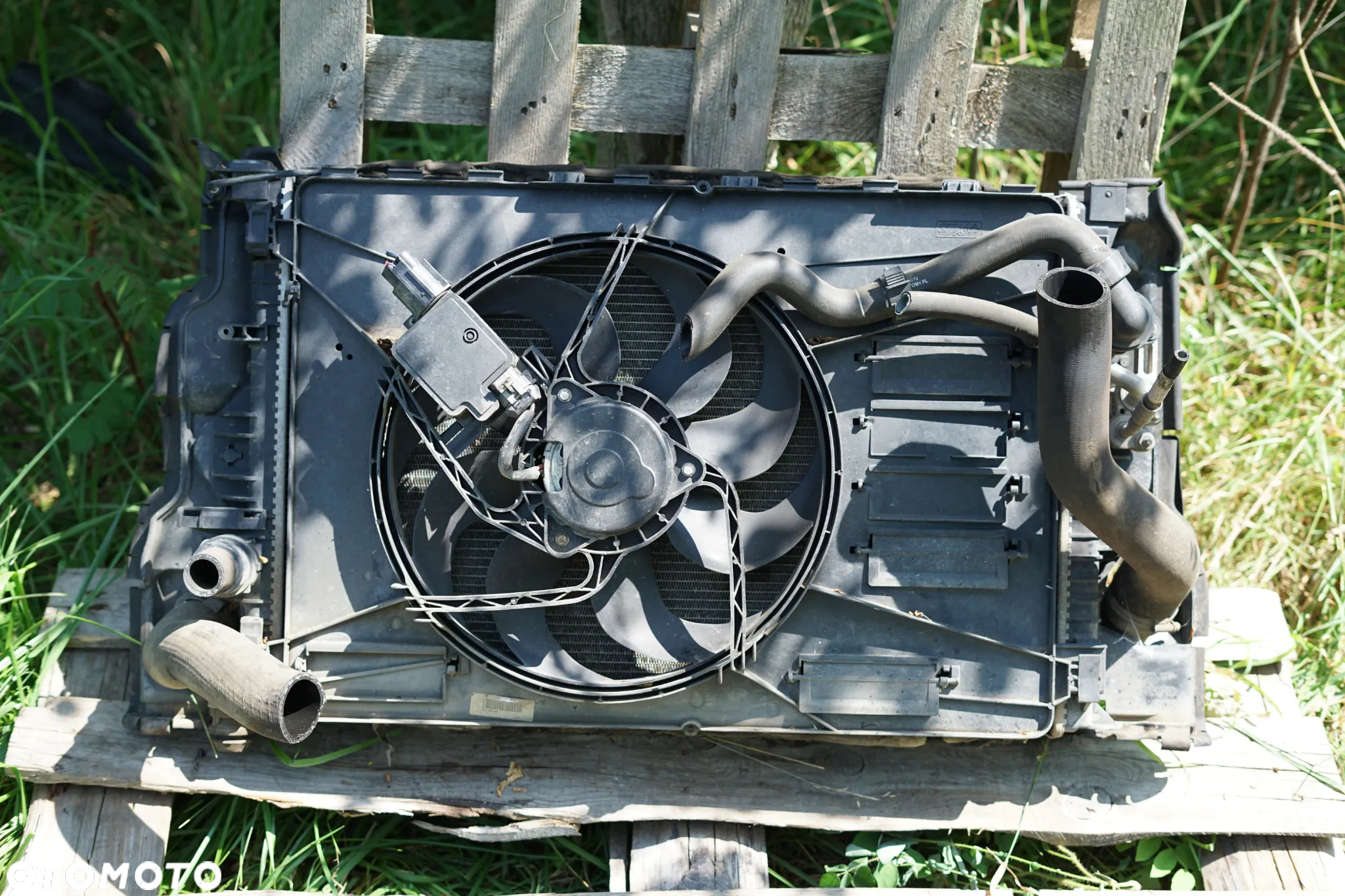 Komplet chłodnic Volvo V60 I S60 II Diesel D2 - 8