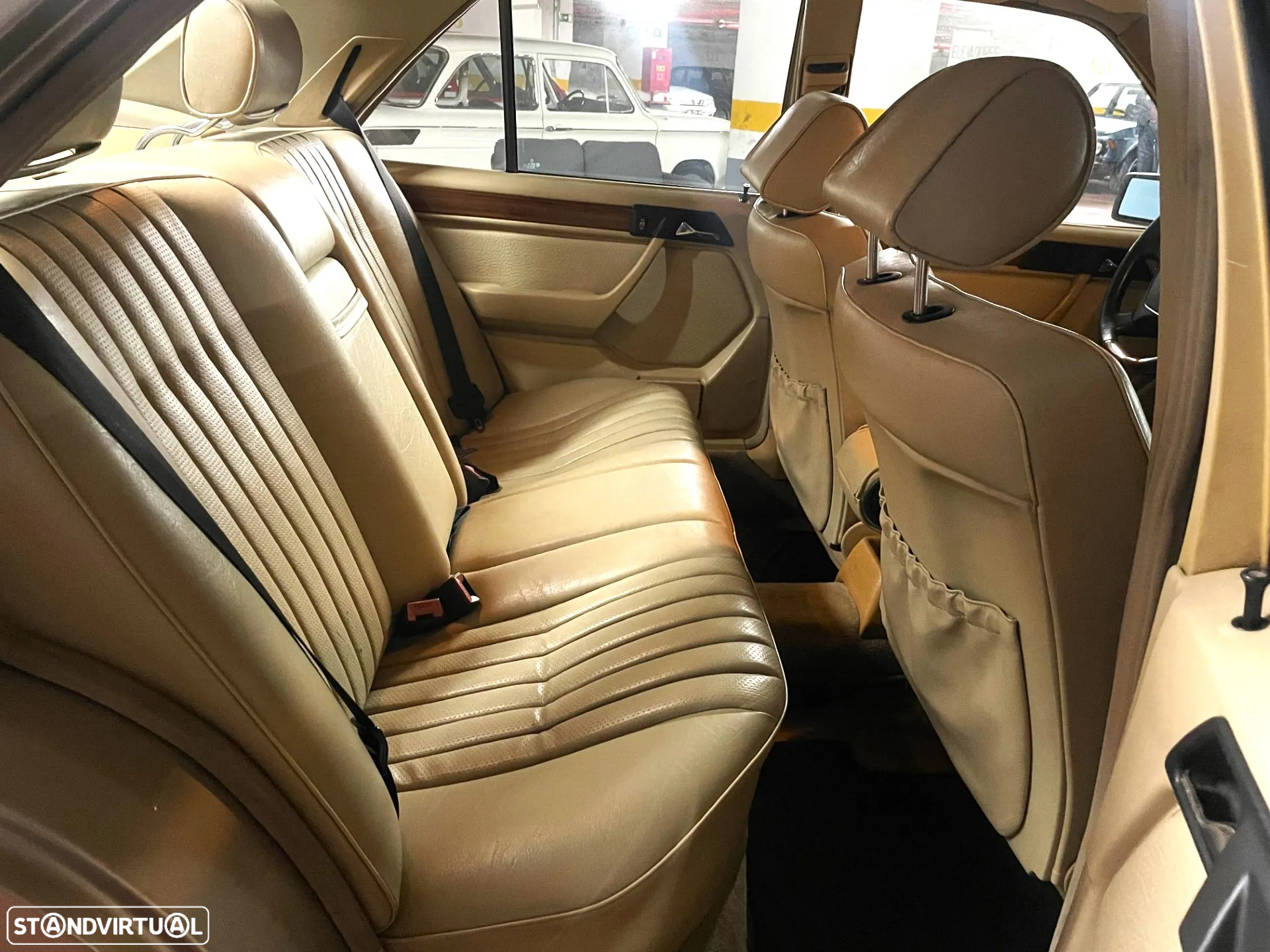 Mercedes-Benz 250 - 13