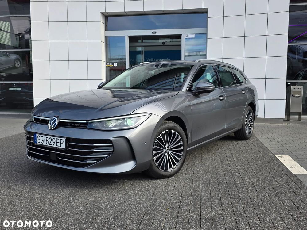 Volkswagen Passat - 4