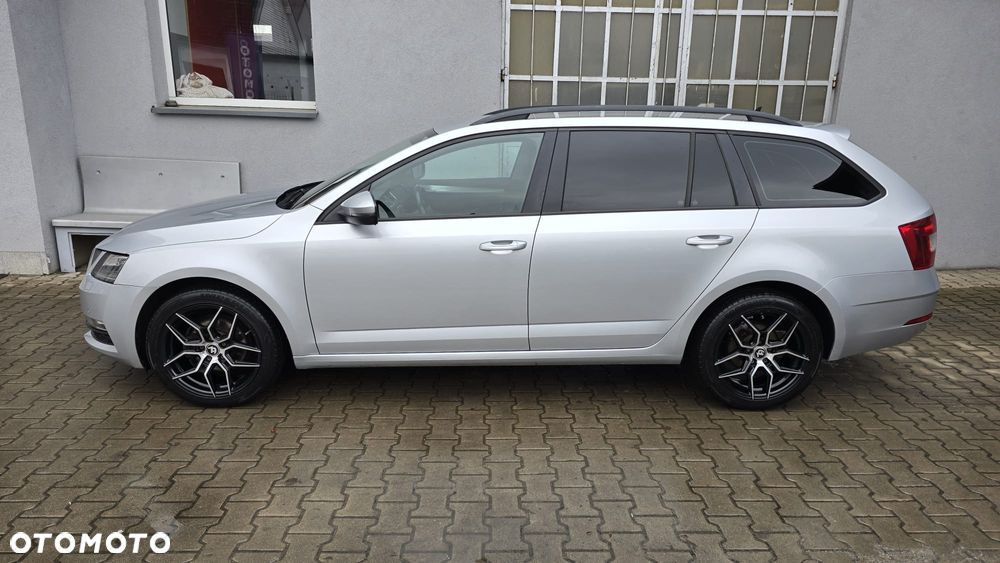 Skoda Octavia 1.6 TDI Ambition DSG - 20