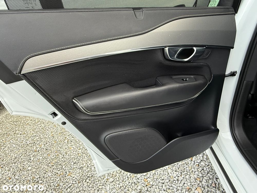 Volvo XC 90 B5 D AWD Geartronic RDesign - 28