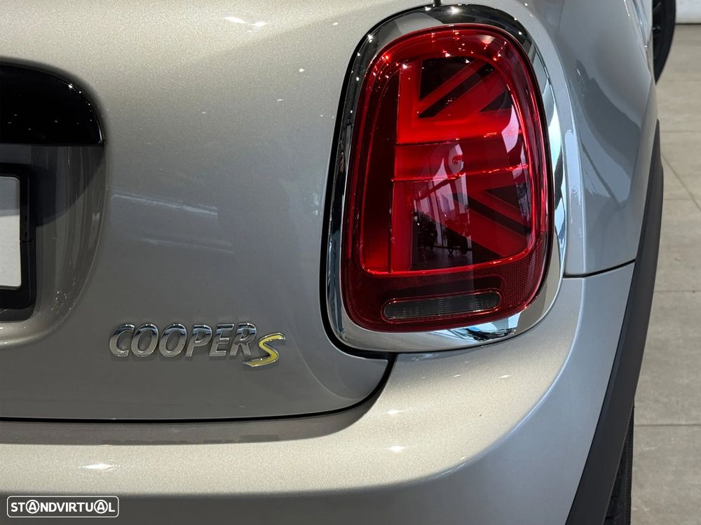 MINI 3 Portas Cooper SE Premium Extra Classic - 12