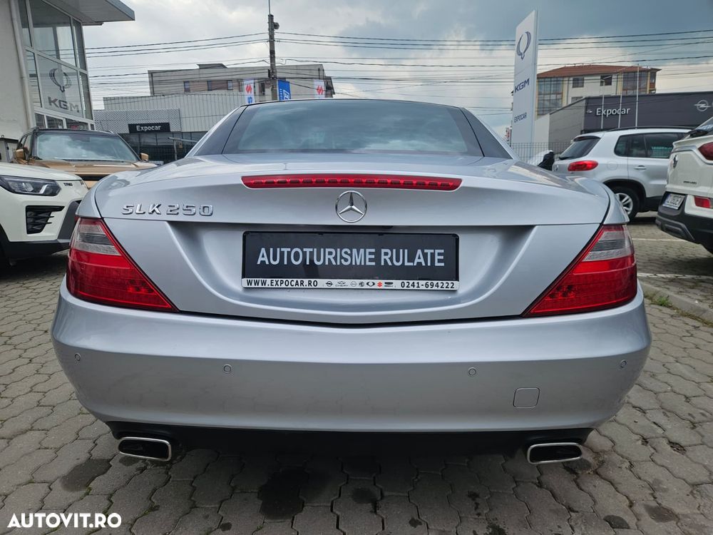 Mercedes-Benz SLK 250 (BlueEFFICIENCY) 7G-TRONIC - 21