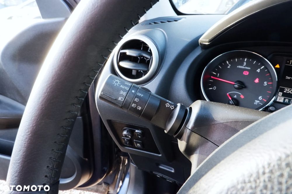 Nissan Qashqai+2 2.0 dCi 4x4 Tekna EU5 - 16