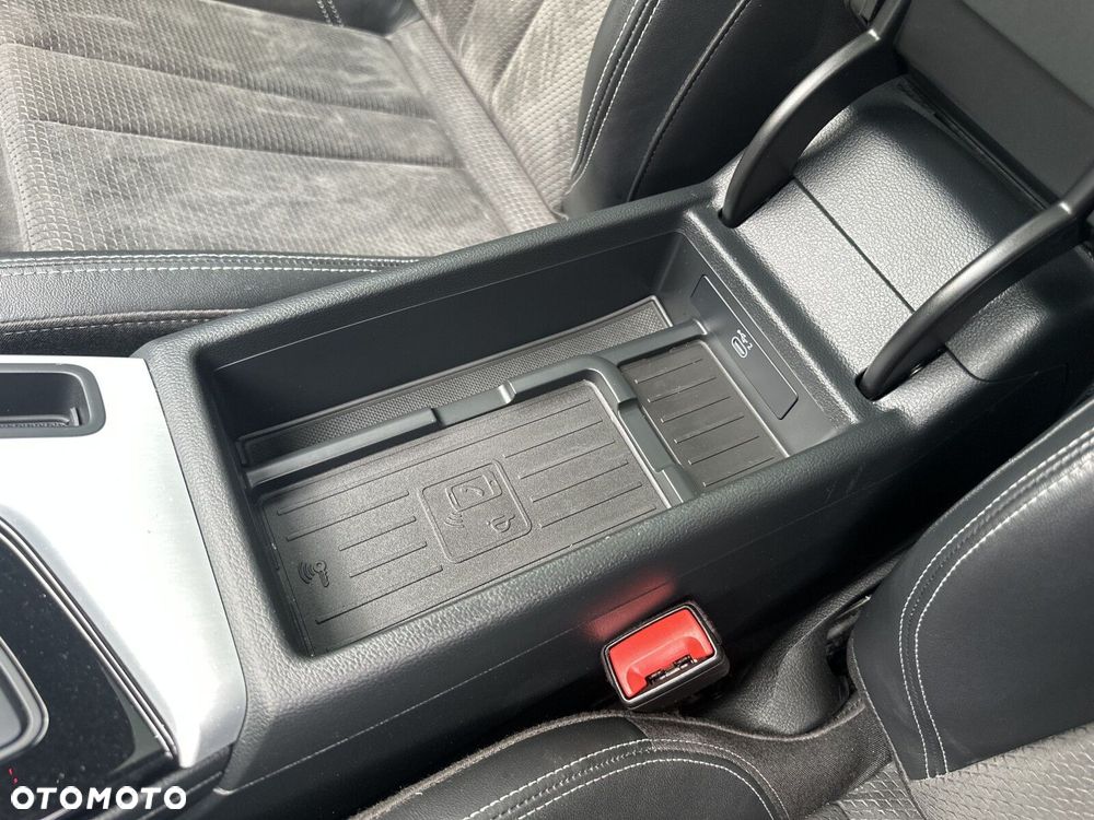 Audi A4 Avant 35 TDI mHEV S Line S tronic - 26