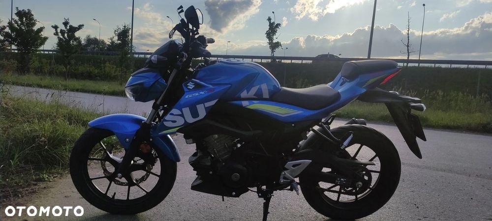 Suzuki GSX - 1